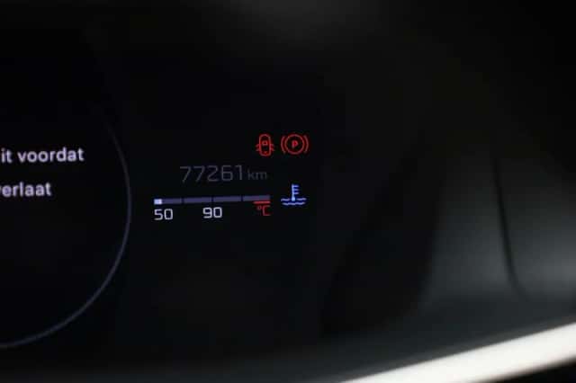 Peugeot 2008 (2024) thumbnail 10