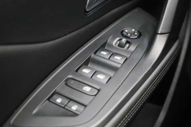 Peugeot 308 (2023) thumbnail 30