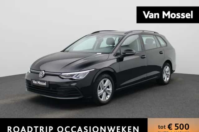 Volkswagen Golf (2022) thumbnail 1