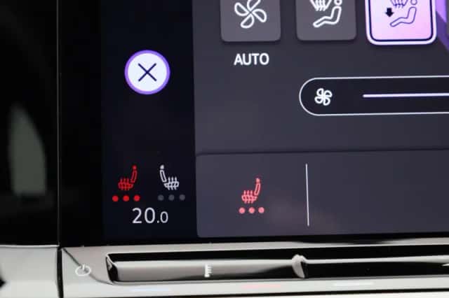 Volkswagen Golf (2022) thumbnail 21