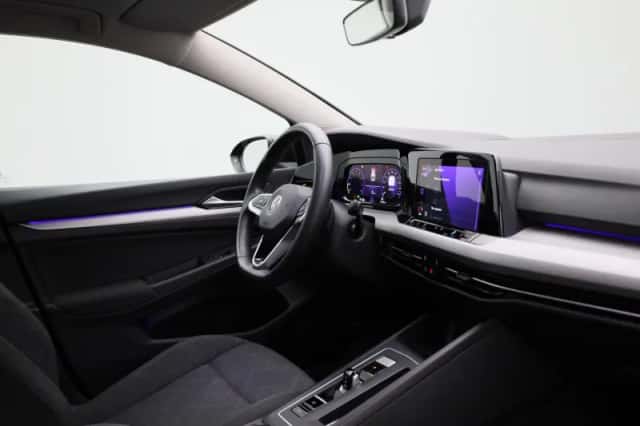 Volkswagen Golf (2022) thumbnail 30