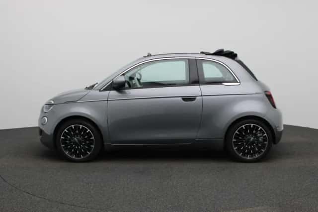 Fiat 500C (2023) thumbnail 5
