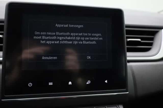 Renault Captur (2023) thumbnail 22