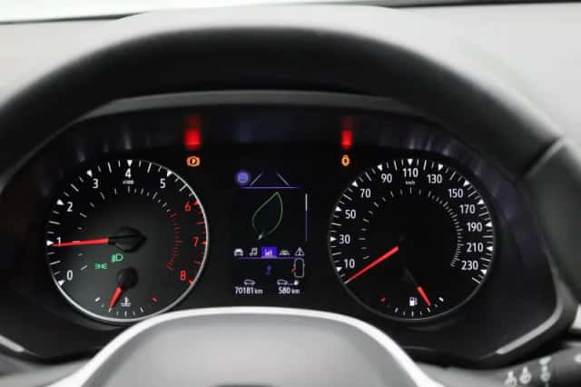 Renault Captur (2023) thumbnail 9