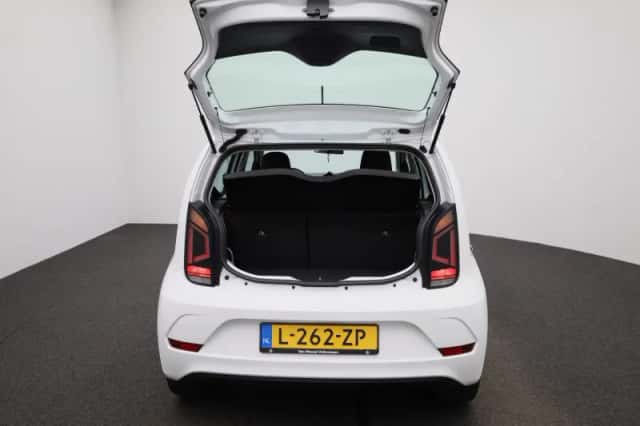 Volkswagen Up! (2021) thumbnail 12
