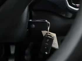 Volkswagen Up! thumbnail 16