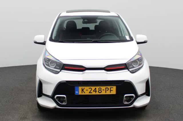 Kia Picanto (2021) thumbnail 3