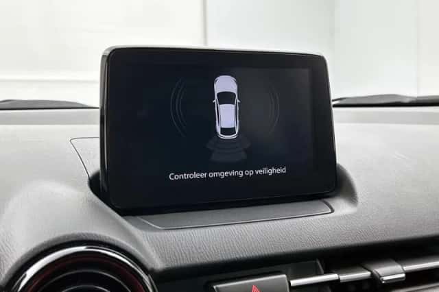 Mazda CX-3 (2017) thumbnail 13