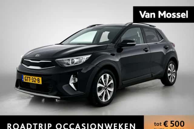 Kia Stonic (2021) thumbnail 1