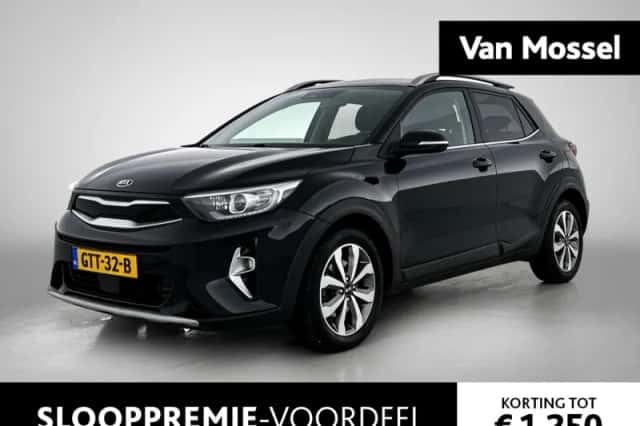 Kia Stonic (2021) thumbnail 1
