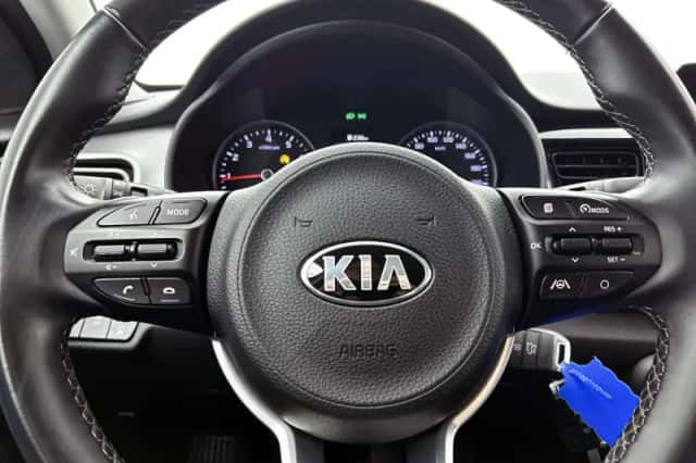 Kia Stonic (2021) thumbnail 16