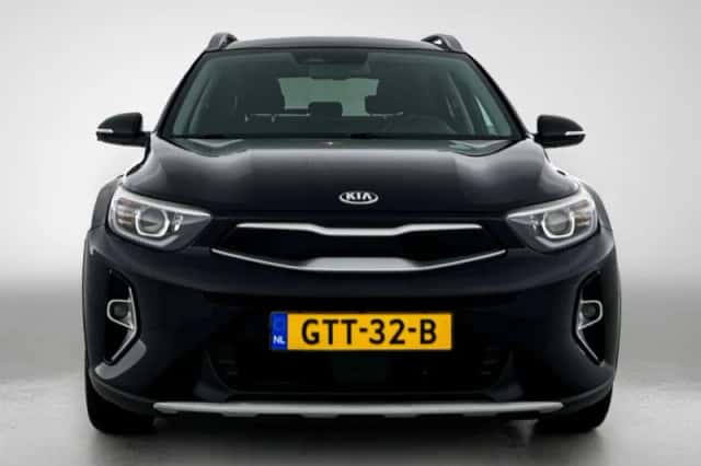 Kia Stonic (2021) thumbnail 6