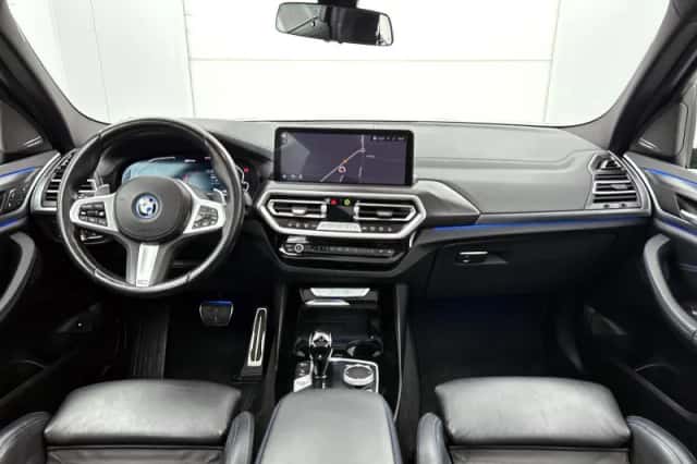 BMW X3 (2023) thumbnail 3