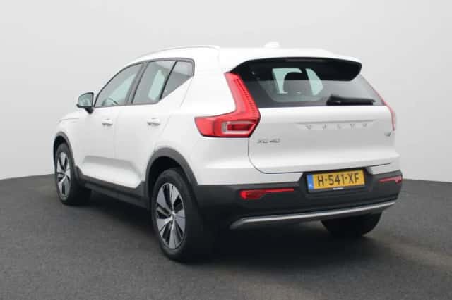 Volvo XC40 (2020) thumbnail 4