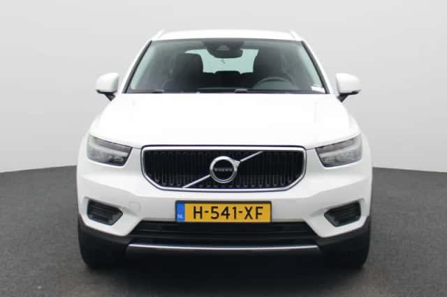 Volvo XC40 (2020) thumbnail 5