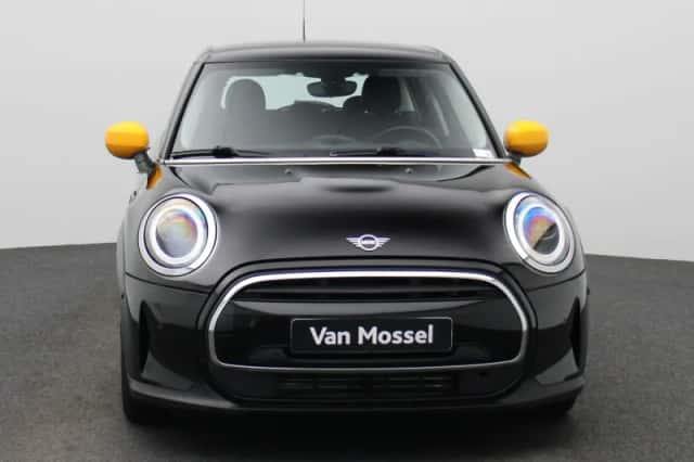 MINI One (2021) thumbnail 4