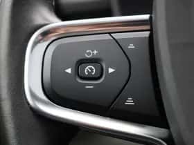 Volvo XC40 thumbnail 20