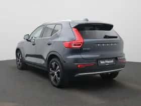 Volvo XC40 thumbnail 4