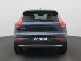 Volvo XC40 thumbnail 7