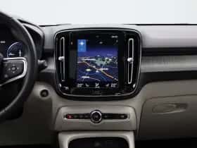 Volvo XC40 thumbnail 10