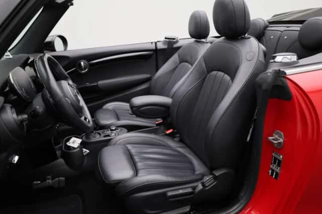 MINI Cooper S (2022) thumbnail 9