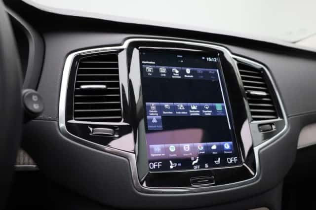 Volvo XC90 (2022) thumbnail 31