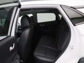 Hyundai Kona (2021) thumbnail 10