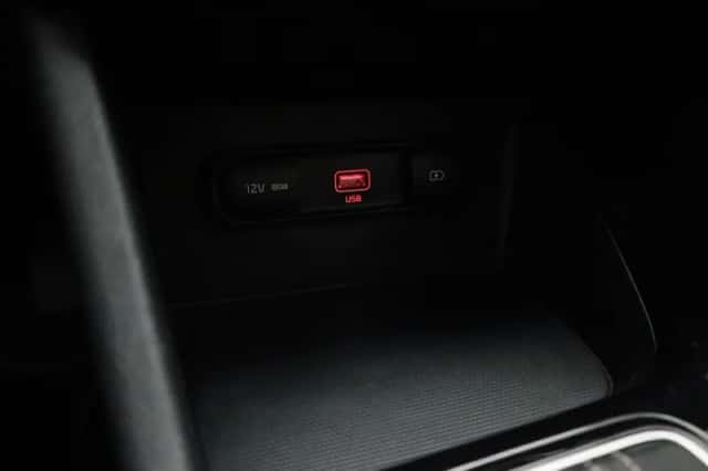Kia Niro (2022) thumbnail 23
