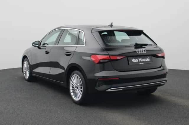 Audi A3 (2022) thumbnail 4