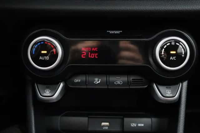 Kia Picanto (2021) thumbnail 17