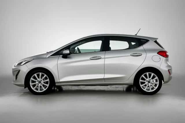 Ford Fiesta (2018) thumbnail 3