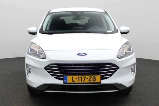 Ford Kuga (2020) thumbnail 4