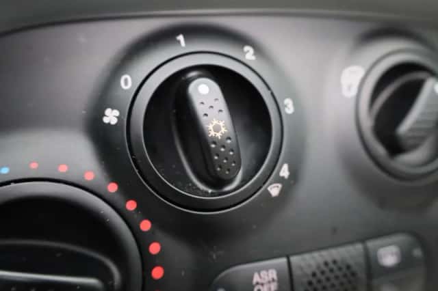 Fiat 500C (2021) thumbnail 26