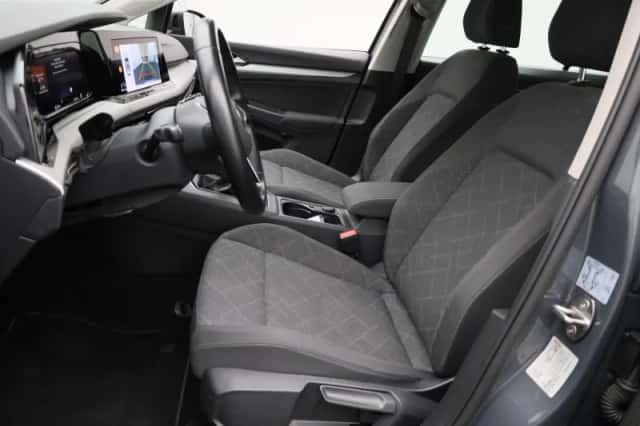 Volkswagen Golf (2021) thumbnail 12