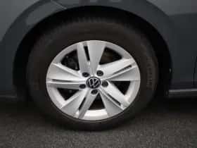 Volkswagen Golf thumbnail 15