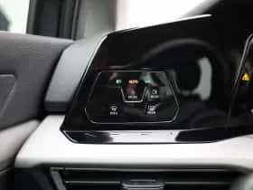 Volkswagen Golf thumbnail 22