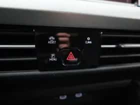 Volkswagen Golf (2021) thumbnail 29