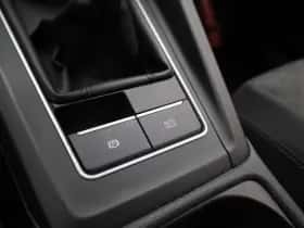 Volkswagen Golf thumbnail 32