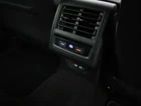 Volkswagen Golf thumbnail 37
