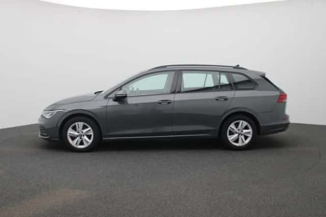 Volkswagen Golf (2021) thumbnail 5