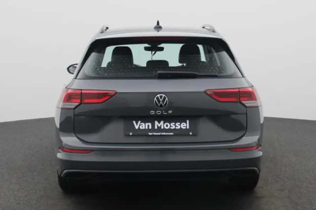 Volkswagen Golf (2021) thumbnail 6