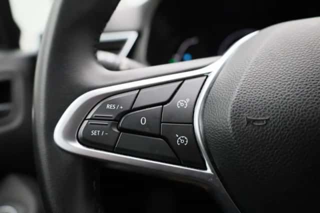 Renault Clio (2023) thumbnail 19