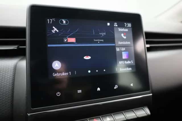 Renault Clio (2023) thumbnail 25
