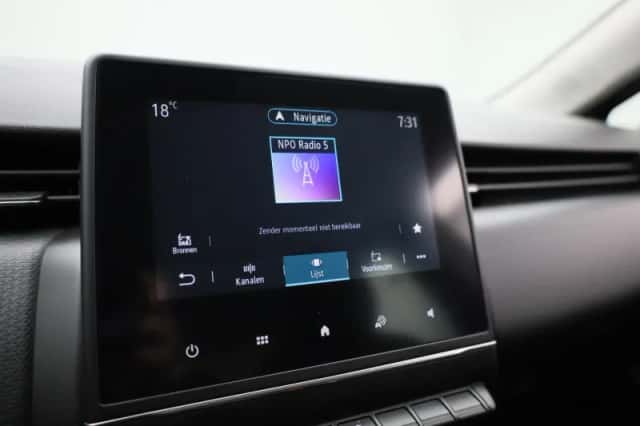 Renault Clio (2023) thumbnail 31
