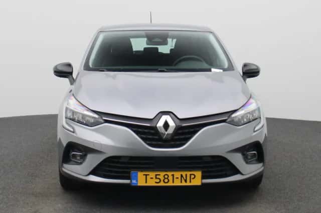 Renault Clio (2023) thumbnail 5