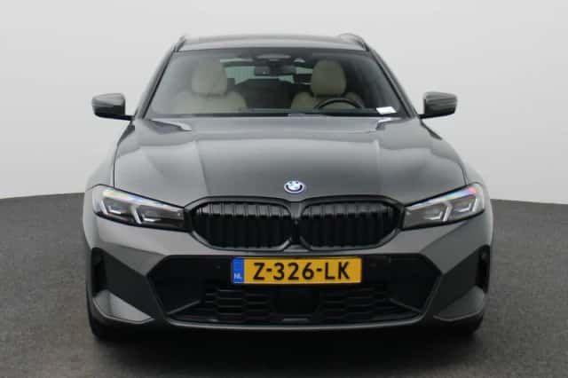 BMW 3-Serie (2023) thumbnail 4