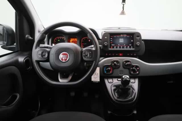 Fiat Panda (2022) thumbnail 3