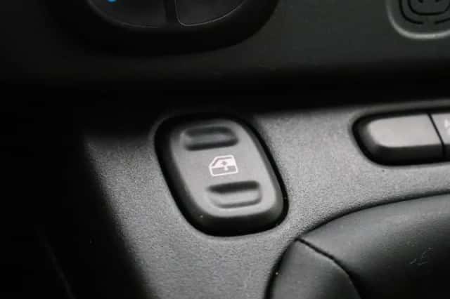 Fiat Panda (2022) thumbnail 25