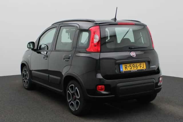 Fiat Panda (2022) thumbnail 4