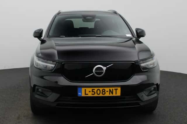 Volvo XC40 (2021) thumbnail 4